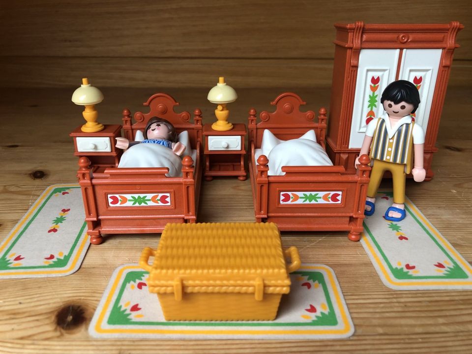 Playmobil Schlafzimmer 6222 Nostalgie Puppenhaus in Nordrhein-Westfalen -  Bottrop | Playmobil günstig kaufen, gebraucht oder neu | eBay Kleinanzeigen  ist jetzt Kleinanzeigen