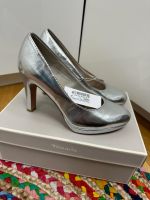 *** NEU Pumps SILBER Leder Tamaris Gr. 37/38  US 6,5 Nordrhein-Westfalen - Meerbusch Vorschau