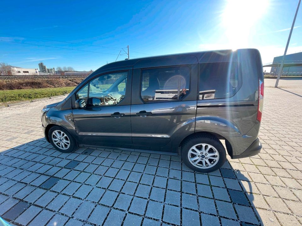 Ford Tourneo in Landshut