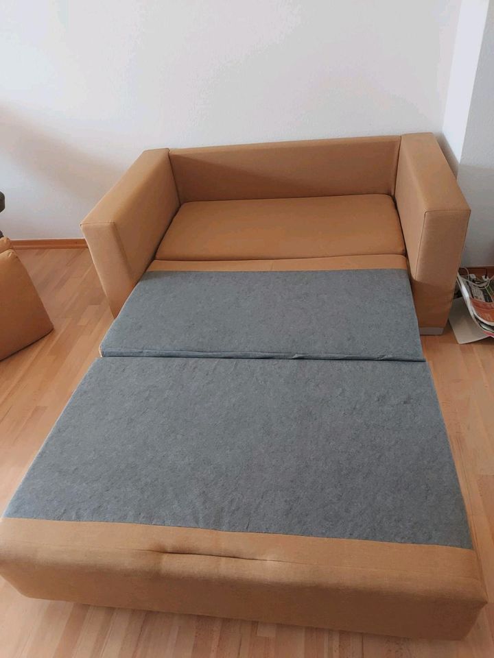 Couch ausziehbar in Goldbach