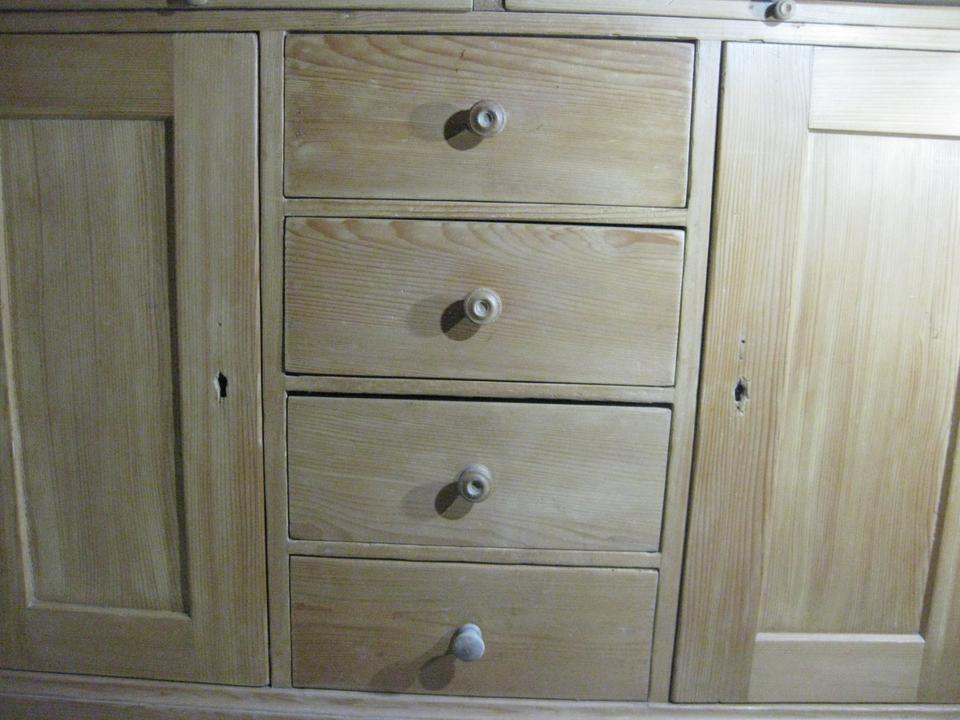 Antike Anrichte - Sideboard - Kommode um 1900 Weichholz Landhaus in Berghaupten