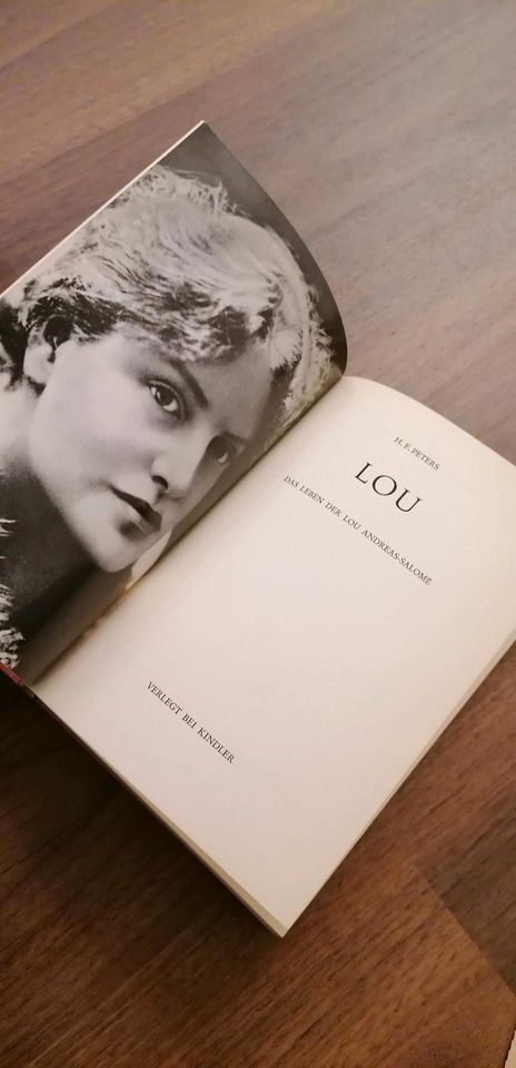 Buch "Lou" Vintage + Zeitung 1984 in Burladingen