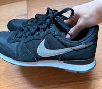 Klassische Nike Sneakers 40,5 Berlin - Wilmersdorf Vorschau