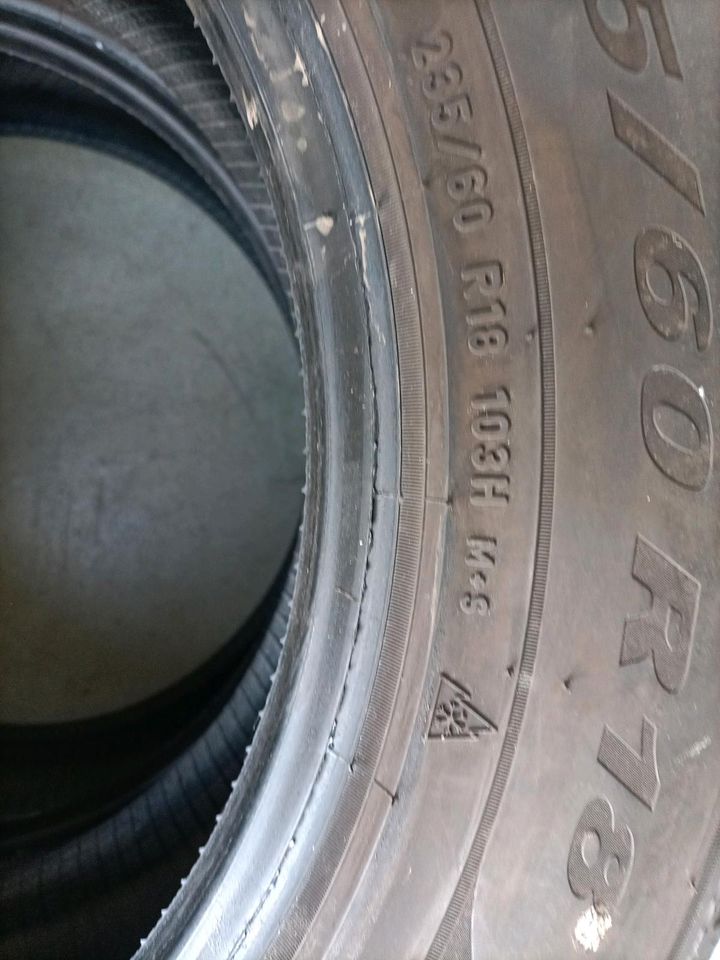 2 Winterreifen Pirelli 235 60 R18 103H DOT0921 Nr.398 in Wuppertal