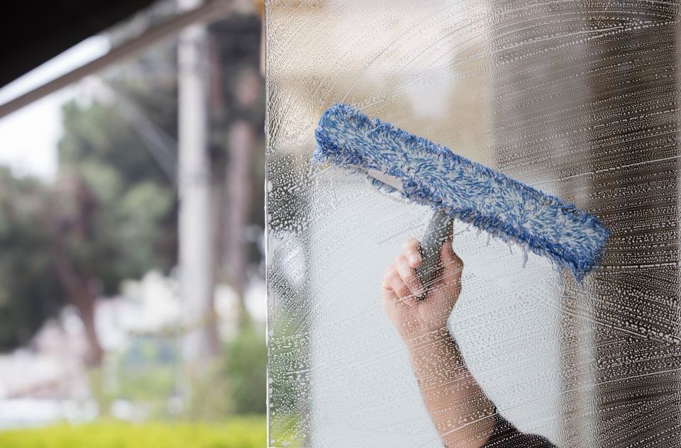 Fenster / Glasreinigung / Wintergarten / Vordachreinigung in Bestwig