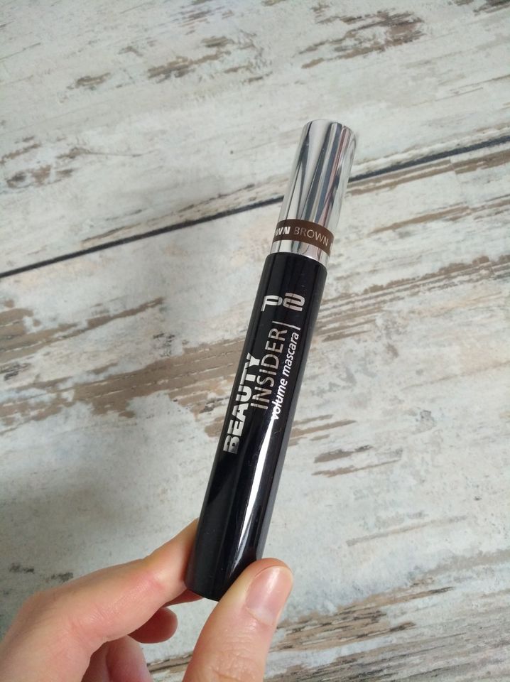 P2 Beauty Insider Volume Mascara Wimperntusche darkest brown 020 in Lengede