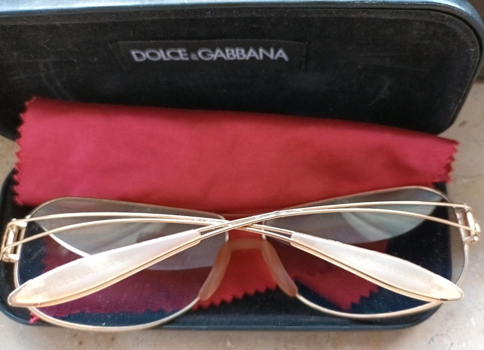 Dolce & Gabbana Sonnenbrille Uni Damen & Herren Neuwertig in Düsseldorf