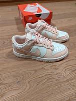 Nike Dunk Low Orange Pearl Pink EU 35 NEU (Unter Neupreis) Frankfurt am Main - Kalbach-Riedberg Vorschau