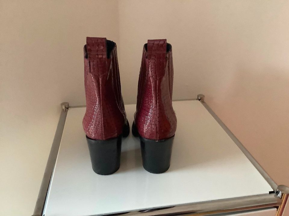 Heine Stiefelette Cowboy Stiefel Bordeaux Gr.38 Boots in Herford