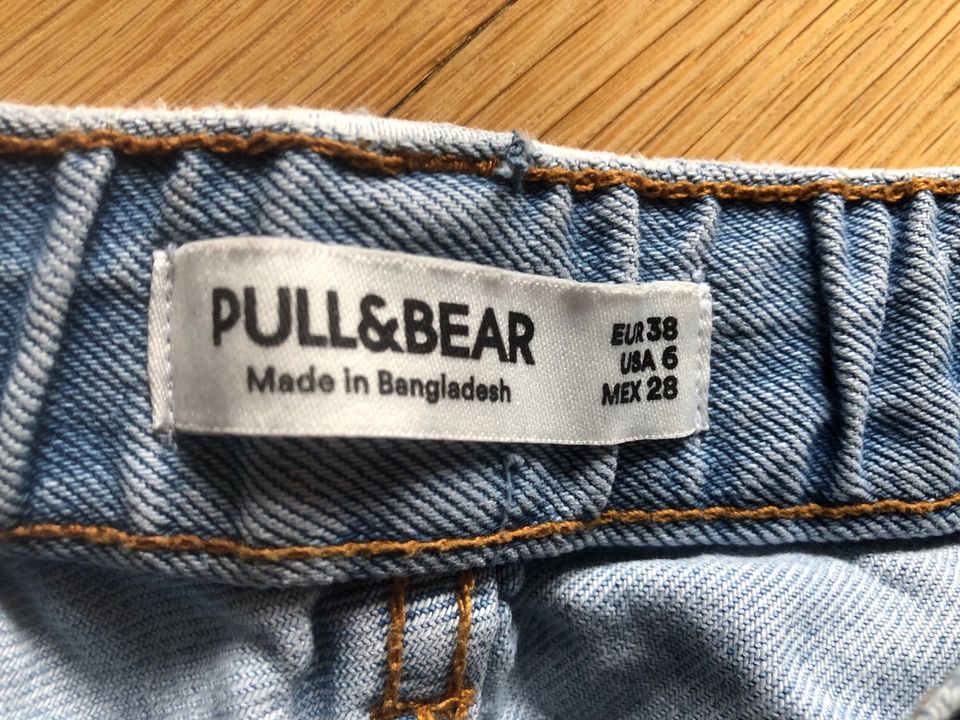 Jeans Pull& Bear Gr. 38 in Stuttgart