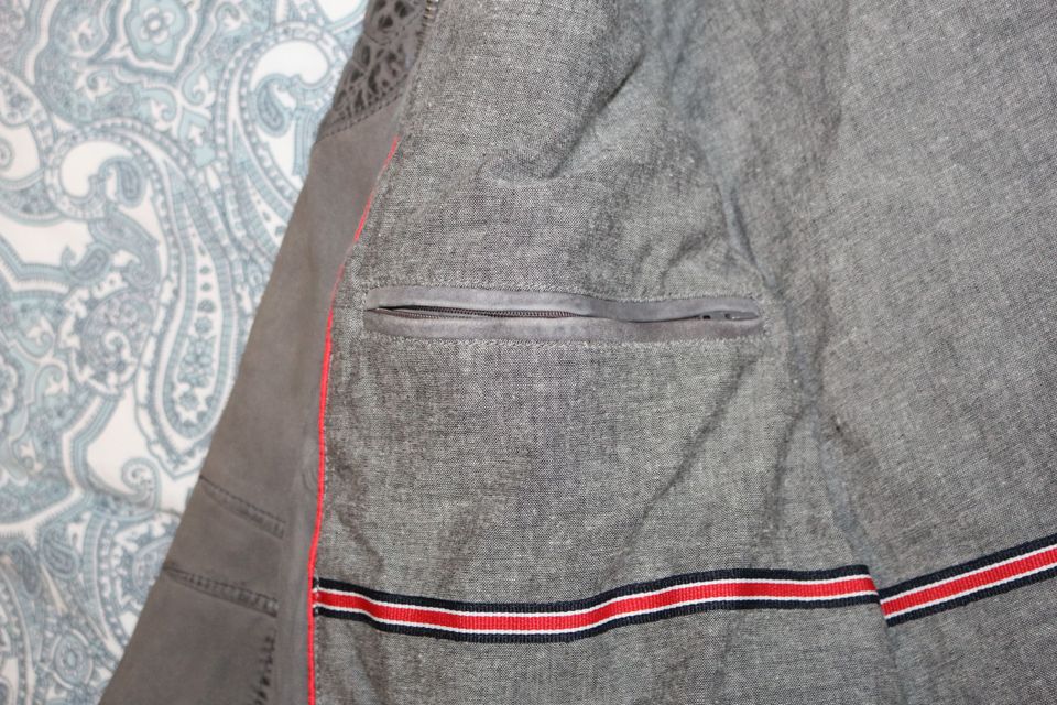 ENGBERS Lederjacke mit Sweat-Kapuze Grau, 1 Jahr alt, Gr.54 in Delbrück