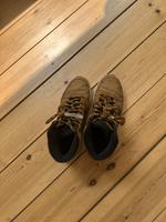 Warme Herren Sneaker Gr. 42 UK 8 – hellbraun mit schwarzem Futter Berlin - Zehlendorf Vorschau