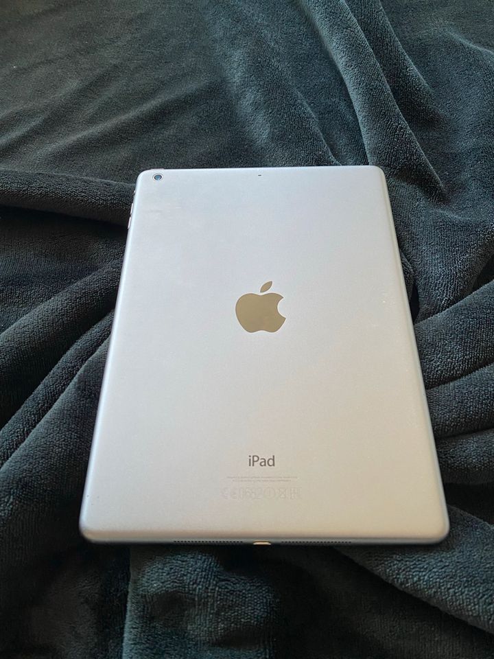 iPad Air 1. Generation Wi-Fi Space Gray  32GB in Celle