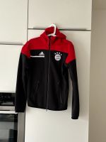 FC Bayern Adidas Jacke Gr. XS Fußball Herren Bayern - Mühlhausen Vorschau