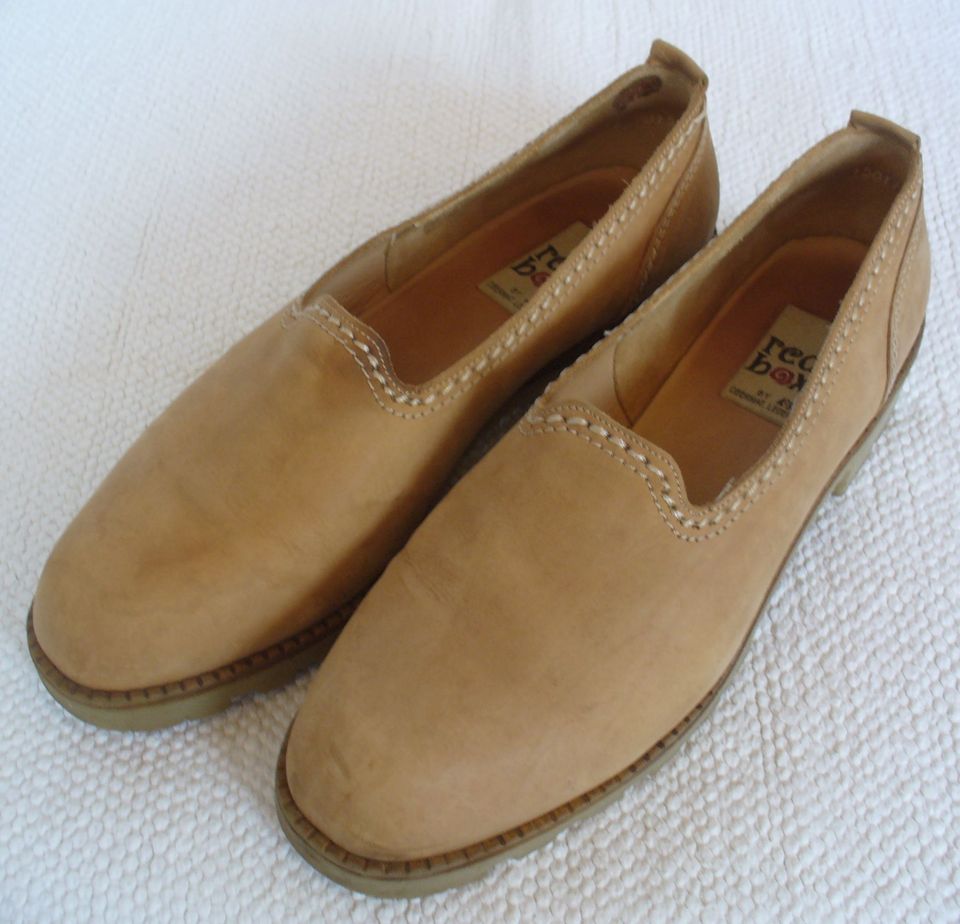 RED BOX beige Velour Leder Loafer Slipper Ballerina in Minden