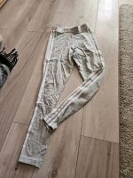 Leggins Adidas grau Gr.34 Hamburg - Hamburg-Nord Vorschau