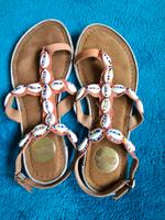 Süße Sommersandalen von Buffalo NEU Gr. 36 Hessen - Dreieich Vorschau