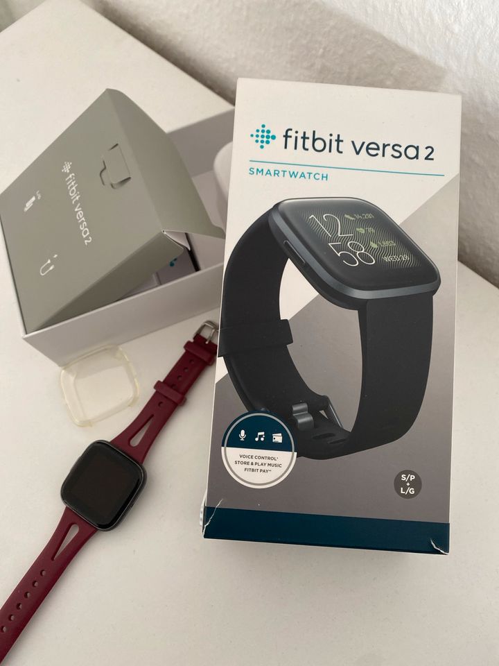 Fitbit Versa2 in Hemer