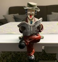 Gilde Clown Regal Zeitungsleser Kantenhocker mit Zeitung 35499 Niedersachsen - Großefehn Vorschau