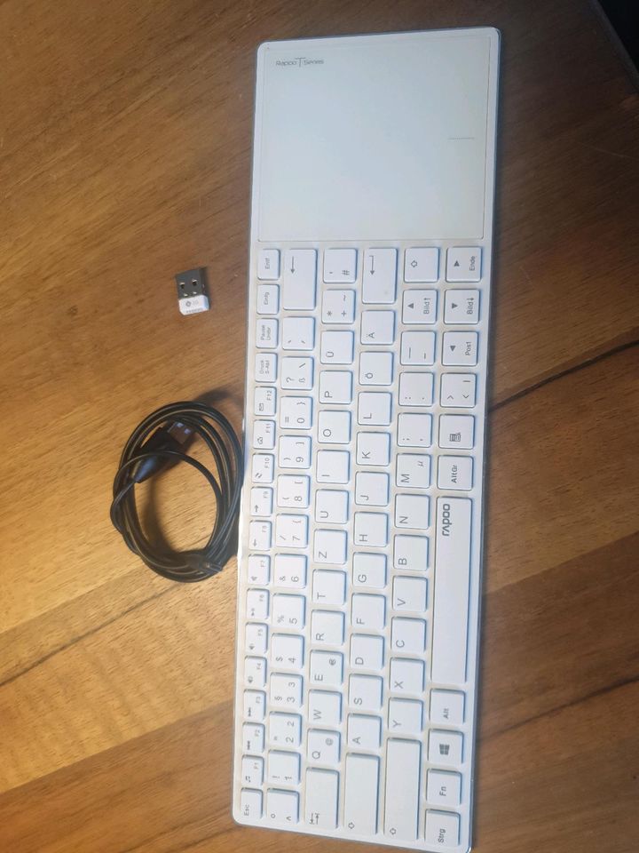 rapoo wireless touch keyboard E2801 in Wolfsburg
