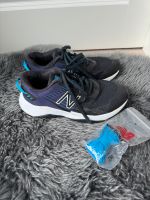 New Balance Laufschuhe/Sportschuhe/Schuhe/Sneaker Kinder Gr. 35,5 Wuppertal - Cronenberg Vorschau