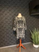 Moderne Tunika/Kleid in Schlangen Print Nordrhein-Westfalen - Burscheid Vorschau