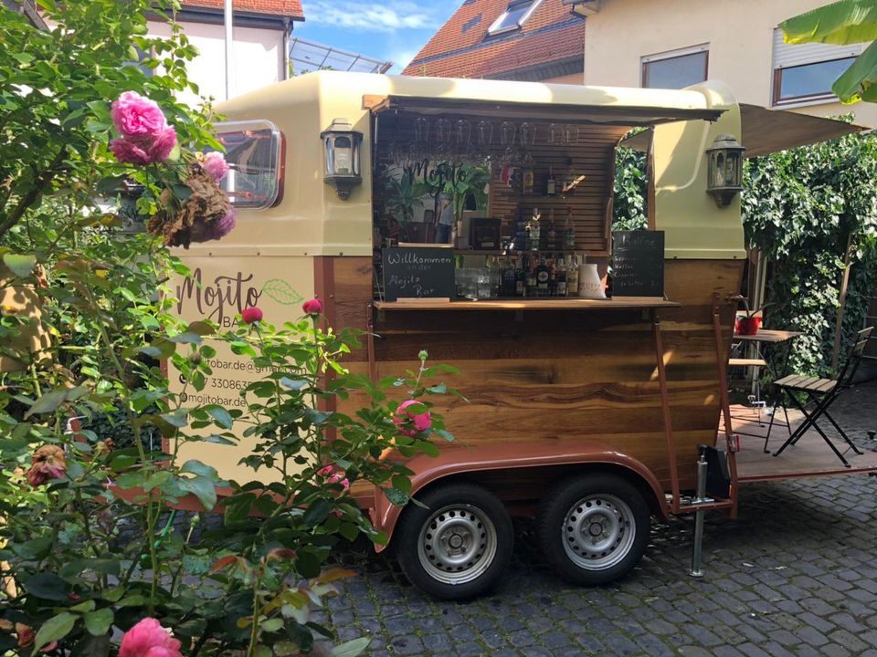 Cocktail Bar Kaffeebar Imbiss Anhänger Pferdeanhänger Foodtruck in Nidderau