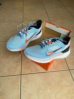 Turnschuhe Sneaker WMNS Nike air Winflo 9/ 40 neu Brandenburg - Trebbin Vorschau