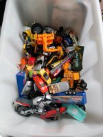 Spielzeug autos Modellautos ganze Kiste Nordrhein-Westfalen - Krefeld Vorschau