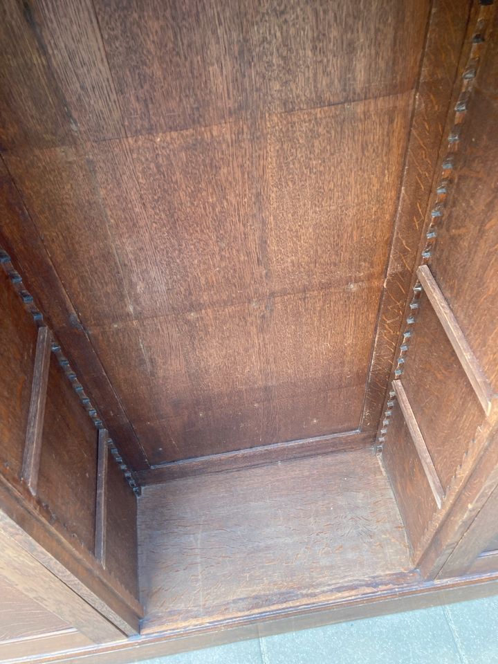 Jugendstil Schrank Holz antik in Wesseling