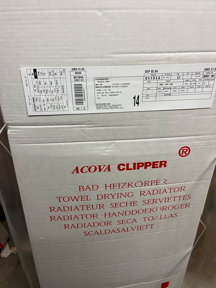 Acova Clipper Bad Heizkörper neu 1,56 x42 in Salzkotten