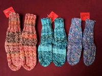 Handgestrickte Socken gr. 22/23 Sockenwolle 8-fach (2×4fach) Nordrhein-Westfalen - Leverkusen Vorschau