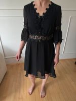 Schwarzes Guess Kleid mit Spitze in S Nordrhein-Westfalen - Solingen Vorschau