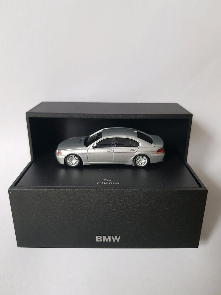 Herpa BMW 7er Exclusiv mit Klappbox Auto Modell 1:87 in Zwickau