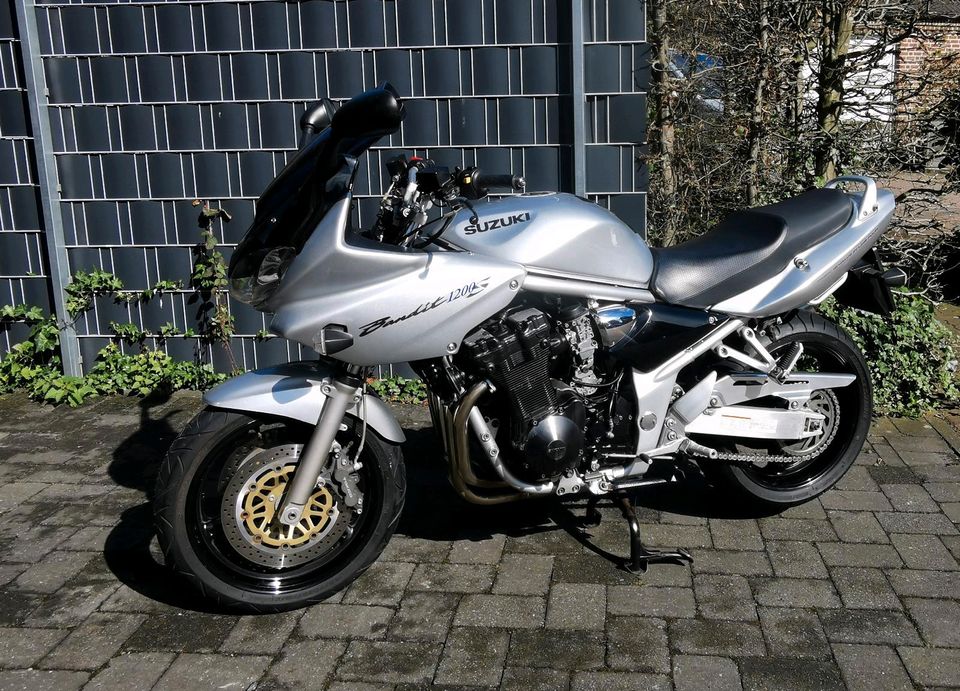 SUZIKI BANDIT GSF 1200 S in Kevelaer