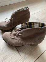 Stiefel Ankle Boots beige S.Oliver Gr. 38 Nordrhein-Westfalen - Lemgo Vorschau