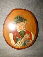 Wandbild Holz Baumscheibe handgemalt Mann in Tracht mit Pfeife Nordrhein-Westfalen - Mülheim (Ruhr) Vorschau