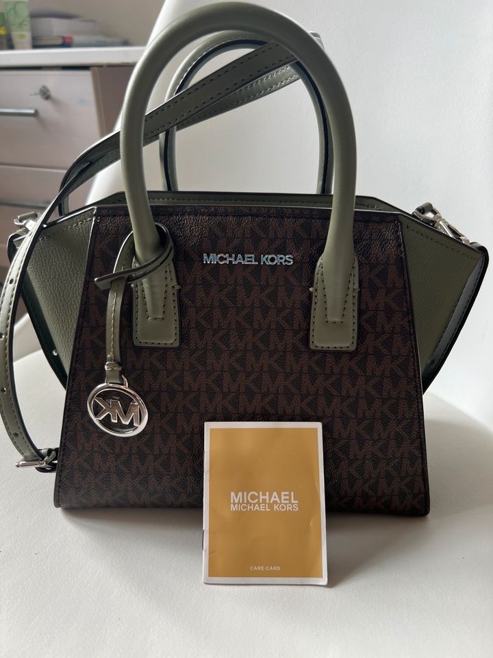 Ich verkaufe eine originale Damentasche aus Leder Michael Kors in Seitingen-Oberflacht