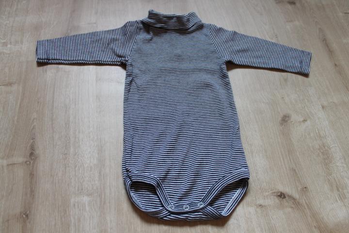Petit Bateau Langarmbody Body schwarz weiß gestreift Gr.6M, 68 in Berlin