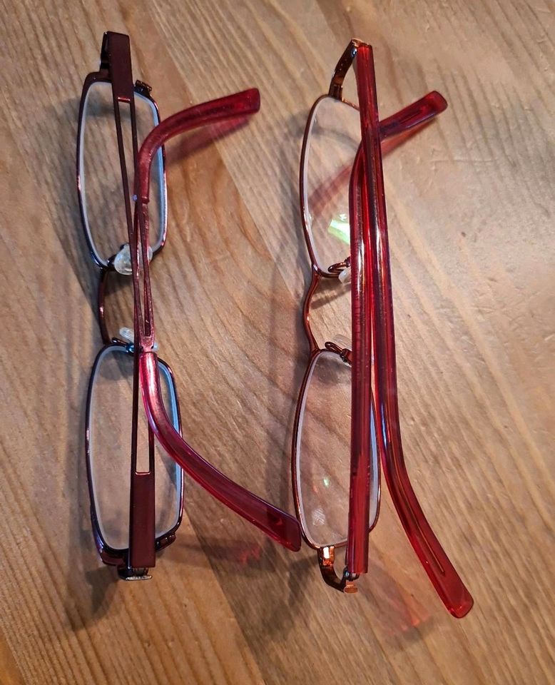 2 x Rot Brille schmale Brillengestell OPH Obra / Fielmann in Solingen