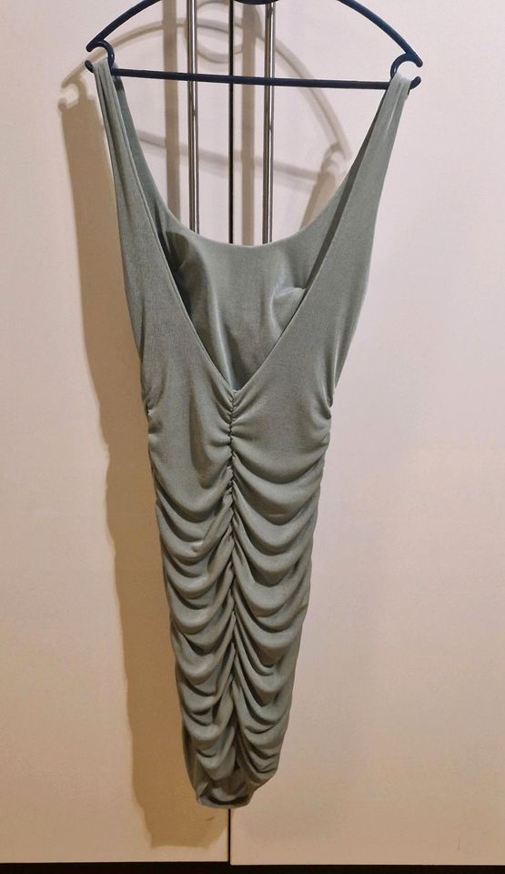 Kleid mit integriertem BH, neu, ungetragen, Größe 36/38 in Erfurt