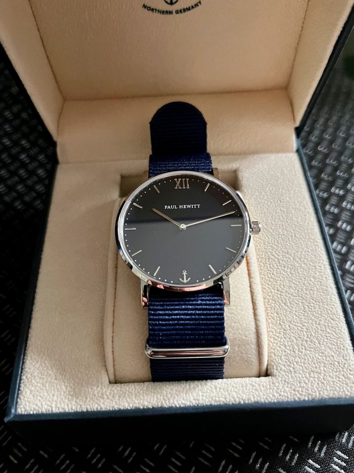 PAUL HEWITT Armbanduhr Sailor Line 39mm - Frauen und Herren - NEU in  Bergedorf - Hamburg Altengamme | eBay Kleinanzeigen ist jetzt Kleinanzeigen