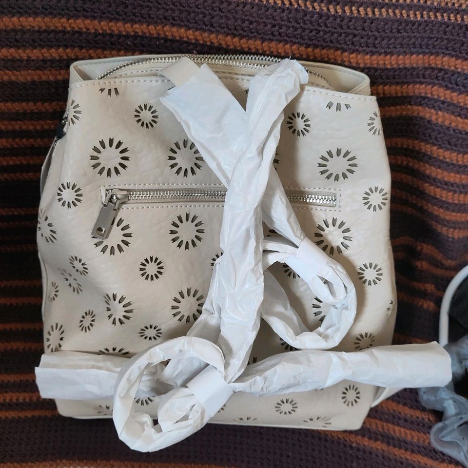 Desigual Rucksack beige neu in Trier