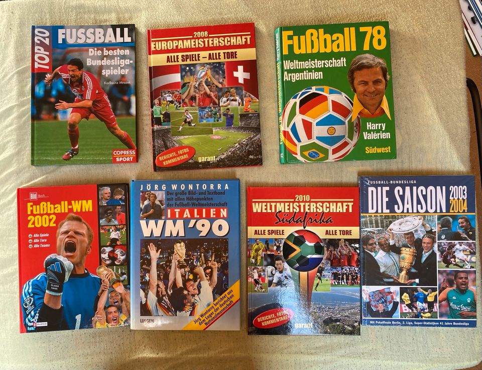 Fußball Bücher in Beelitz