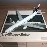 Herpa 550604 N306AS Boeing 737-900 Alaska Airlines 1:200 Bayern - München-Flughafen Vorschau