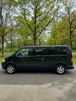 VW T5 2,5l TDI Caravelle Lang Klima 8 Sitze Niedersachsen - Langenhagen Vorschau