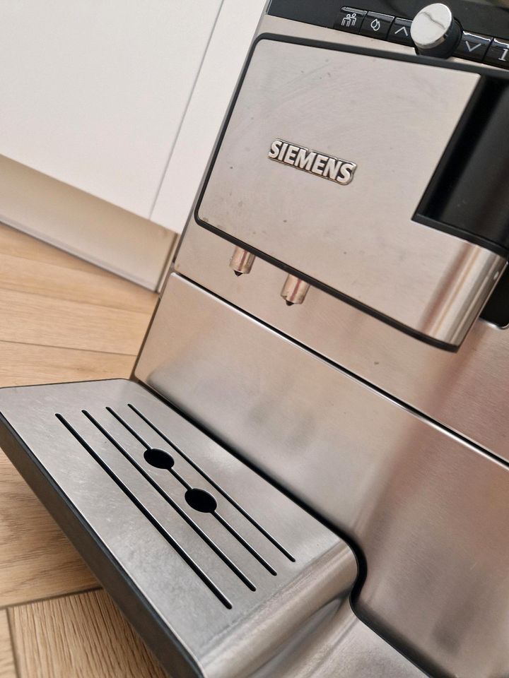 Siemens Kaffeevollautomat TE 803 in Landshut
