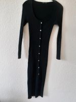 Zara Langärmliges schwarzes Kleid Strickkleid Gr. M Niedersachsen - Lüneburg Vorschau
