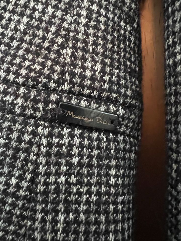 Blazer grau schwarz kariert Massimo Dutti in 40 in Oberhausen