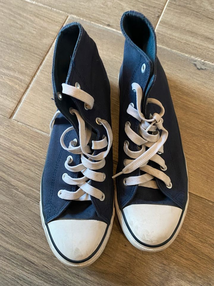 Dunkelblaue noname CHUCKS, Größe 41 in Leipzig